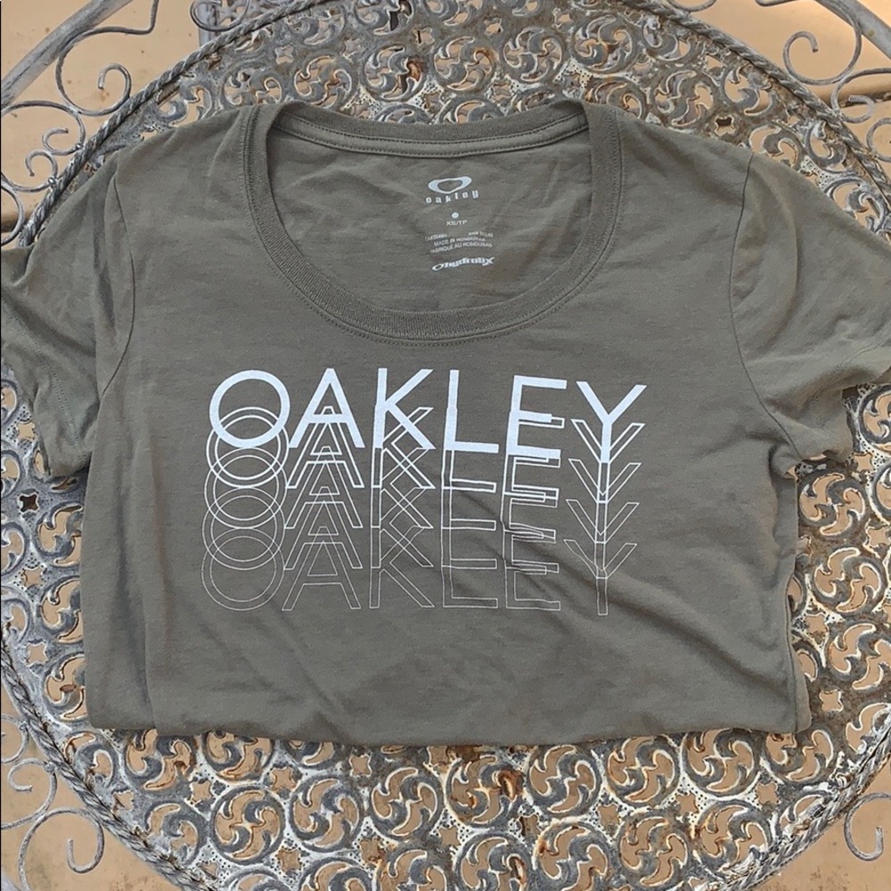Oakley Women’s T-shirt